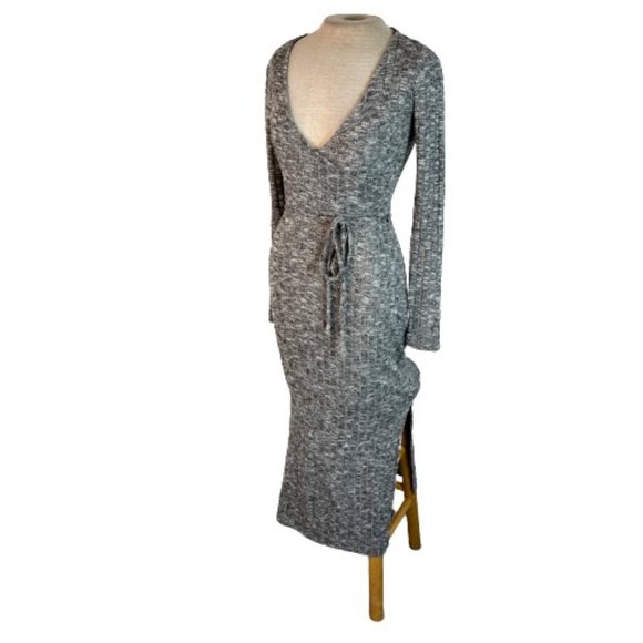 FOREVER 21 Dresses & Skirts - Forever 21 Contemporary Ribbed Knit Maxi Dress